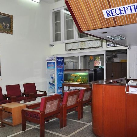 Fortune Hotel Mandalay Bagian luar foto