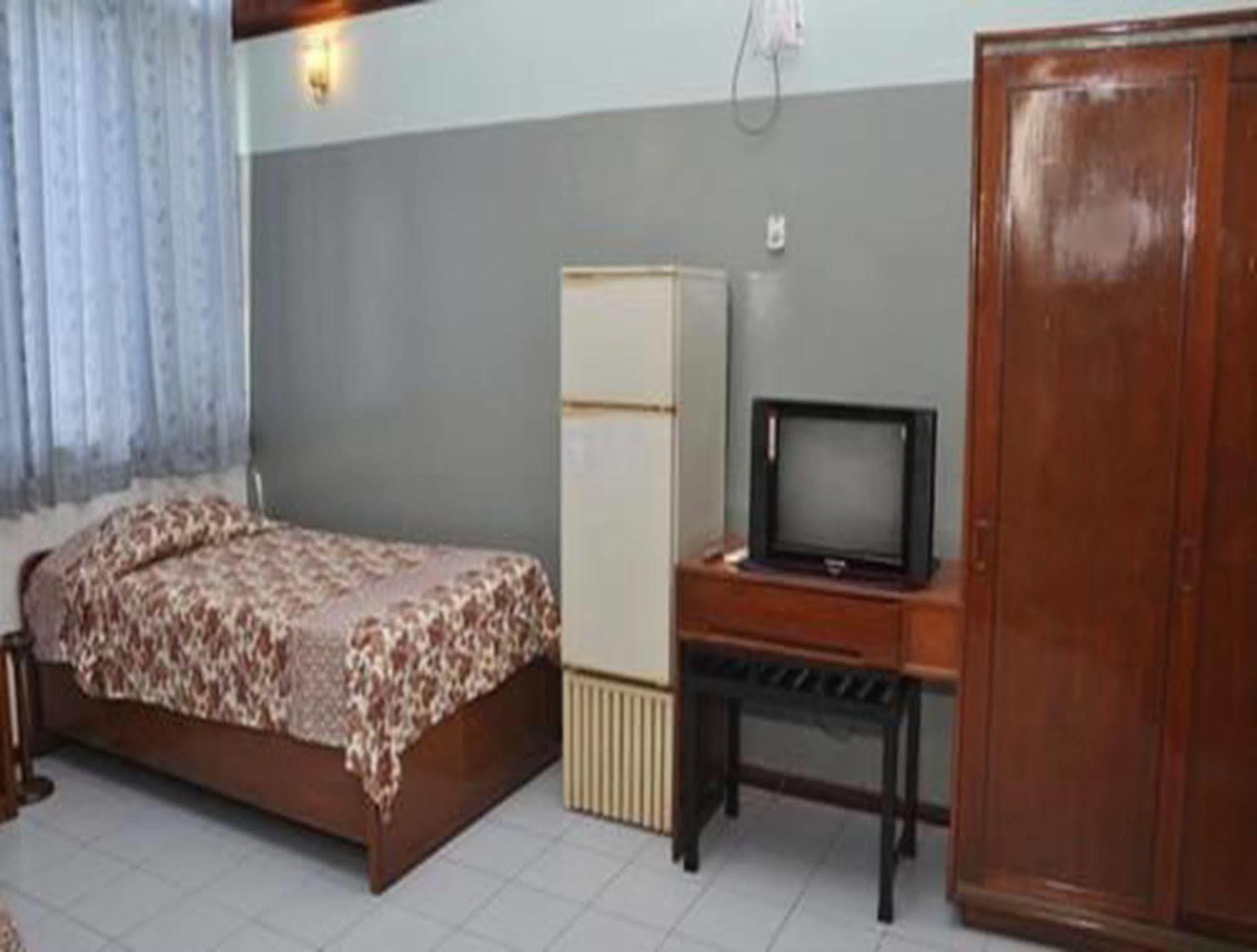 Fortune Hotel Mandalay Bagian luar foto
